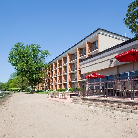Holiday Inn Detroit Lakes By Ihg Exteriör bild