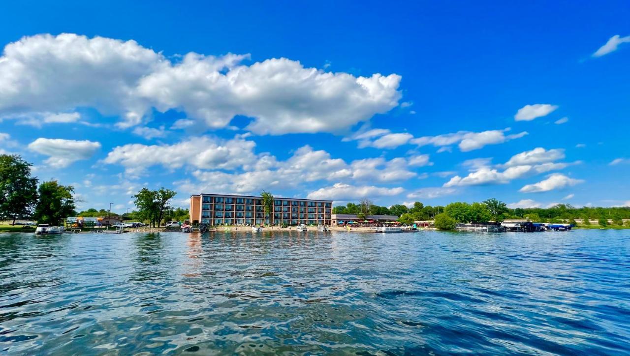 Holiday Inn Detroit Lakes By Ihg Exteriör bild