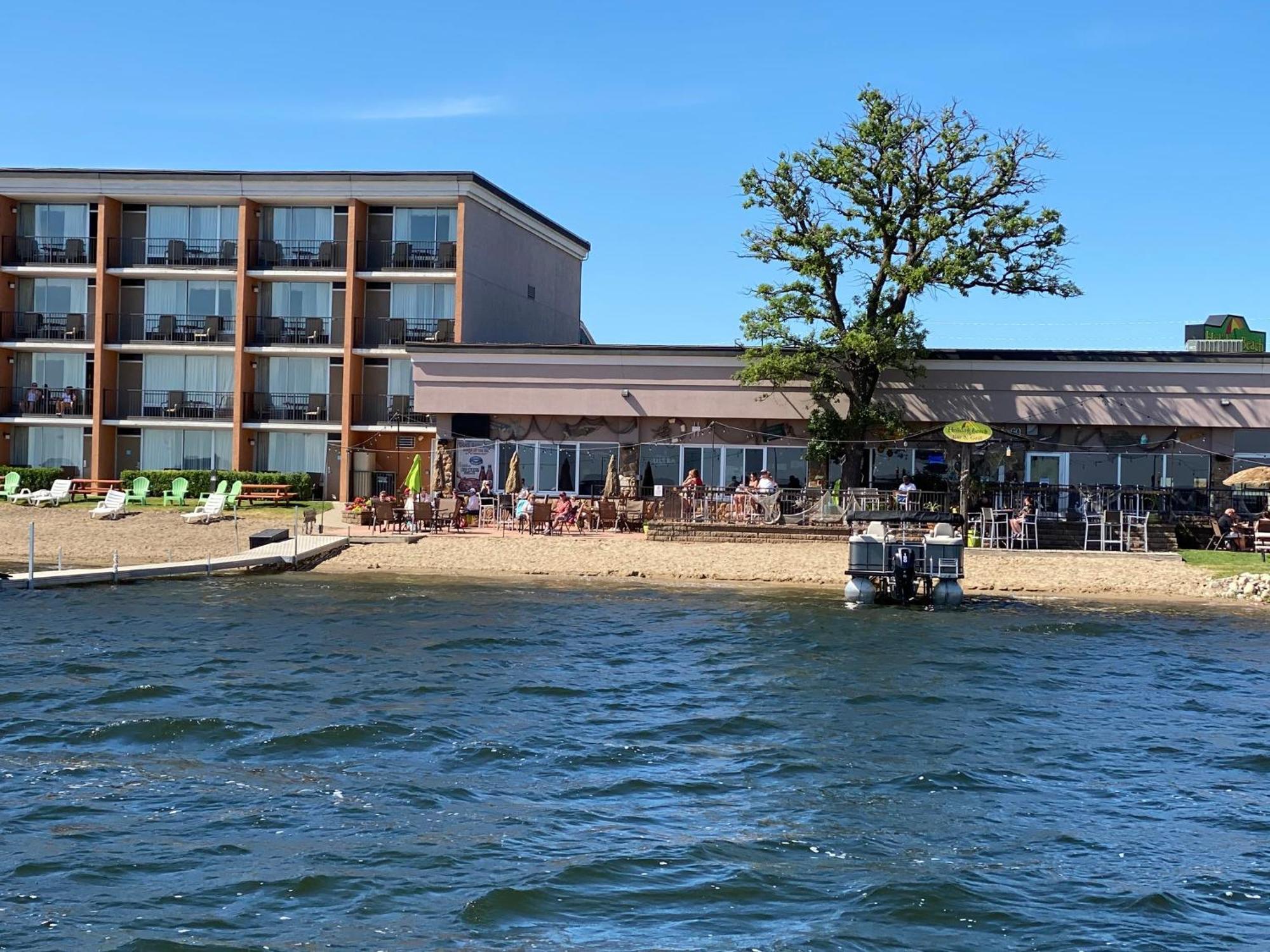 Holiday Inn Detroit Lakes By Ihg Exteriör bild