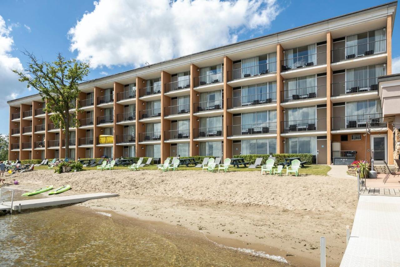 Holiday Inn Detroit Lakes By Ihg Exteriör bild
