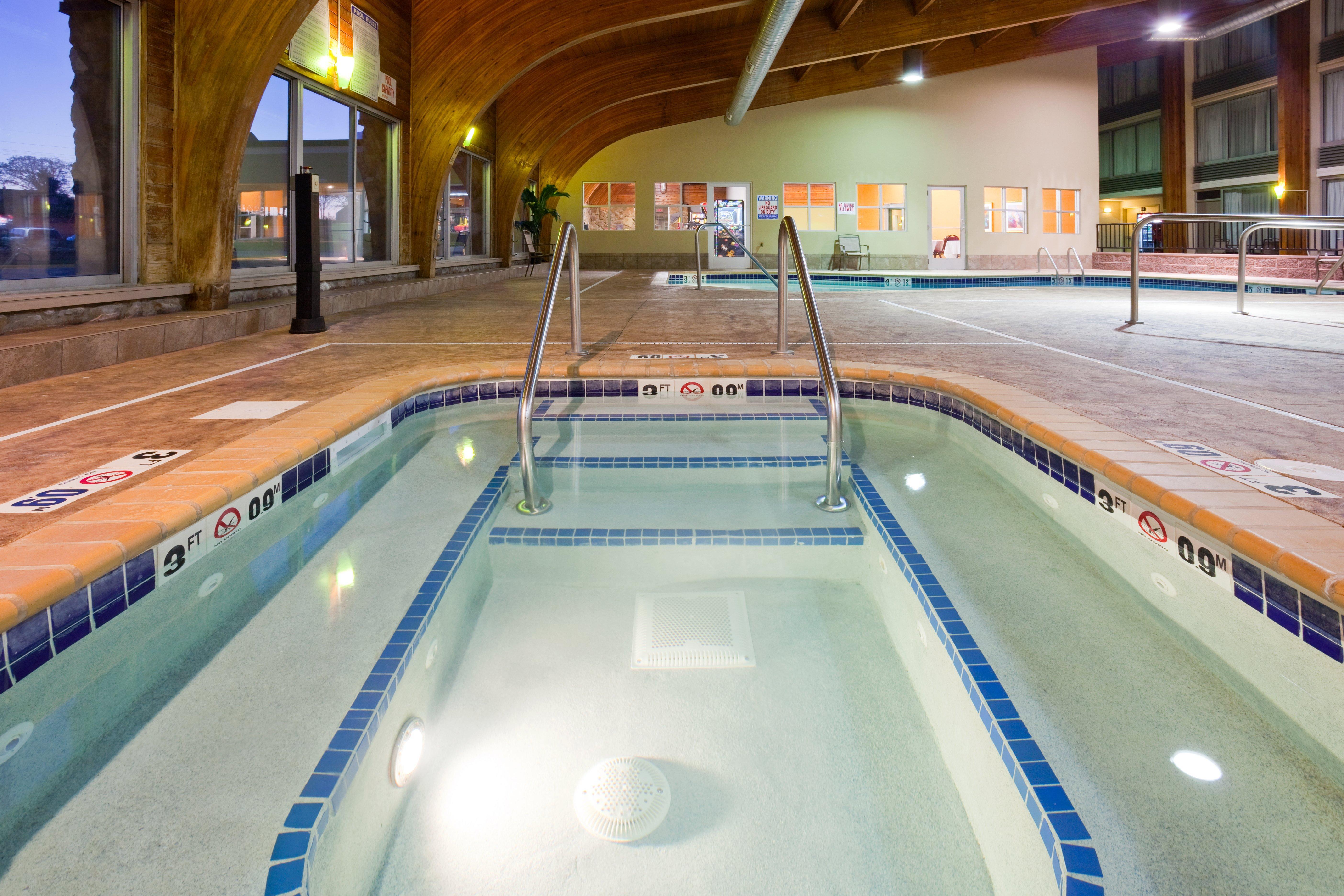 Holiday Inn Detroit Lakes By Ihg Exteriör bild