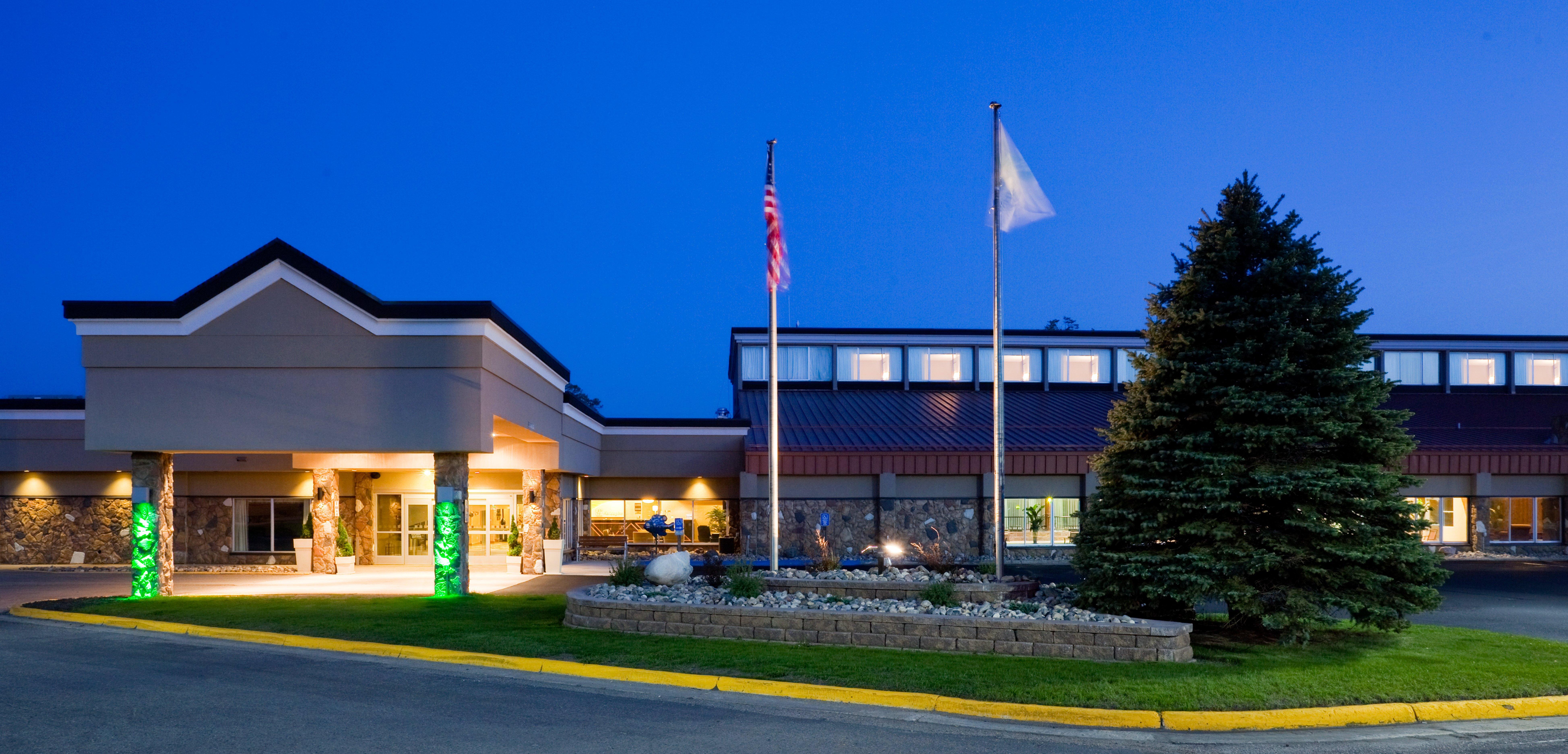 Holiday Inn Detroit Lakes By Ihg Exteriör bild