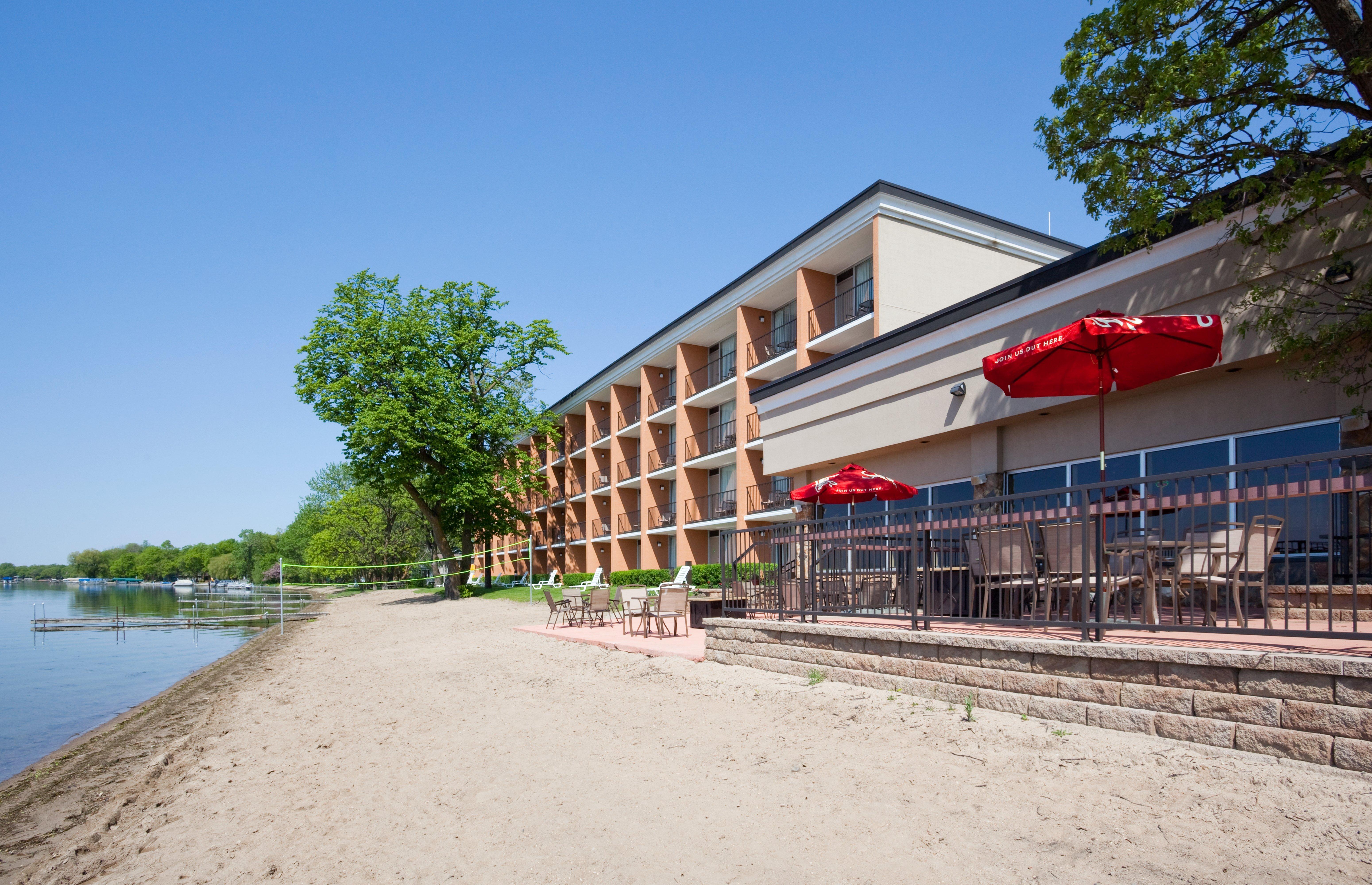 Holiday Inn Detroit Lakes By Ihg Exteriör bild