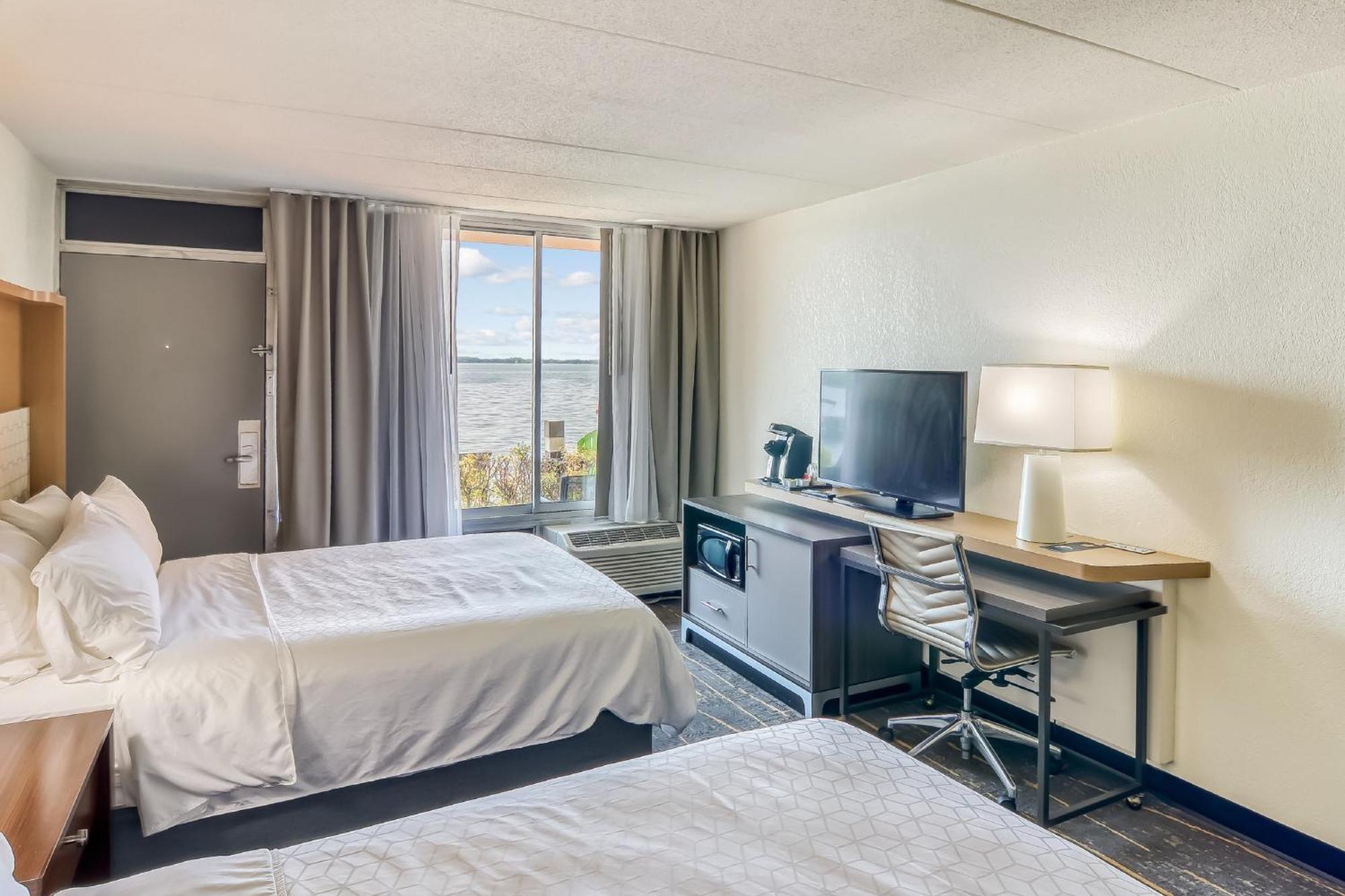 Holiday Inn Detroit Lakes By Ihg Exteriör bild
